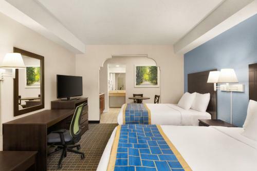 Motel Days Inn & Suites Midtown