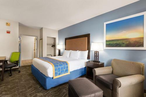 Motel Days Inn & Suites Midtown