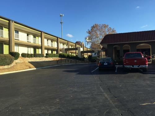 Motel Express Inn & Suites