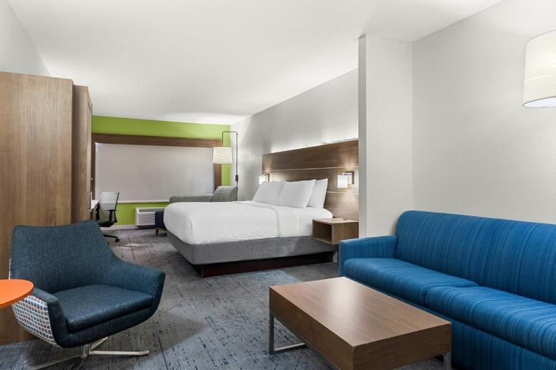 Holiday Inn Express Hotel & Suites Savannah Midtown