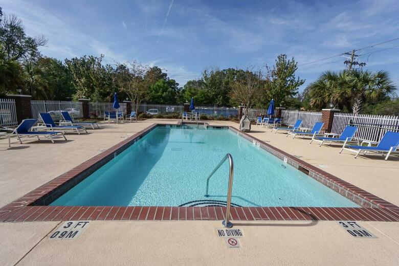 Holiday Inn Express Hotel & Suites Savannah Midtown