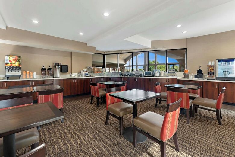Hotel Comfort Suites Warner Robins