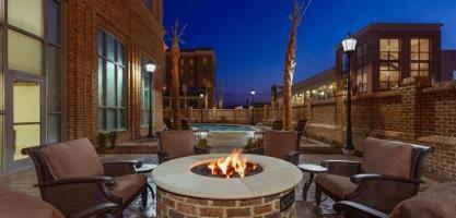 Hotel Embassy Suites Savannah Historic District