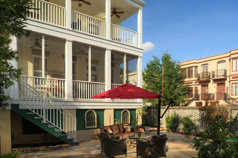 Bed & Breakfast Azalea Inn And Villas
