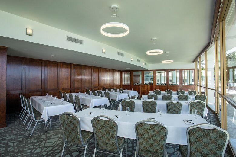 Hilo Naniloa Hotel