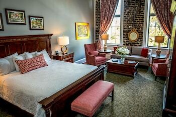 Bed & Breakfast East Bay Inn