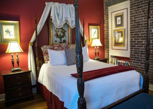 Savannah Bed & Breakfast Inn