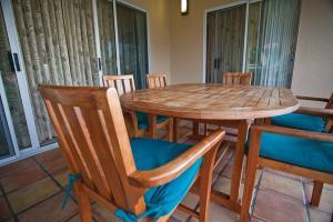 Villa Kona Coast Resort