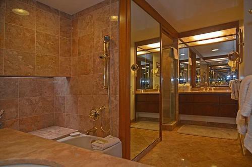 Apartamentos Mauna Lani Terrace By South Kohala Management