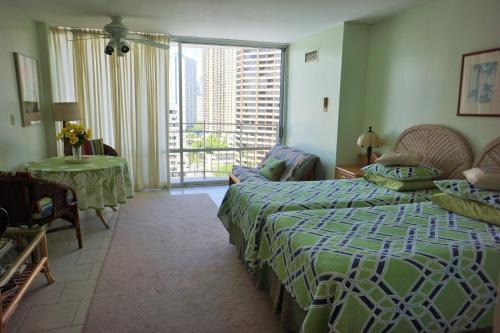 Apartamentos Waikiki Studio