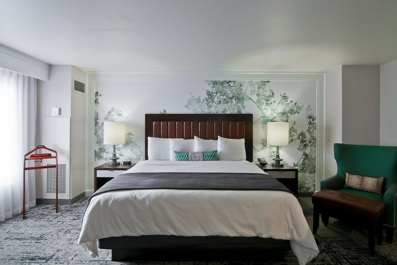 The Grove Hotel
