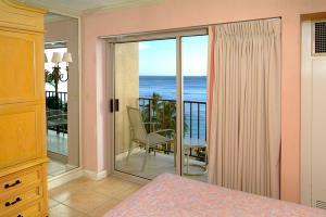 Aston Waikiki Beachside Hotel
