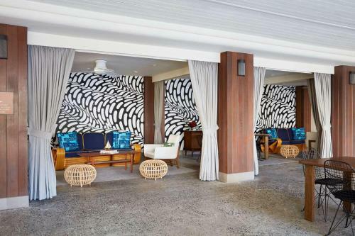 Aparthotel The Surfjack Hotel & Swim Club