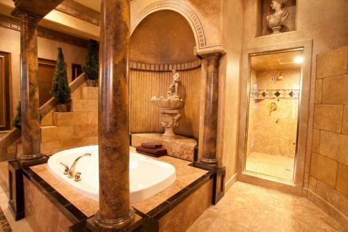 Hotel Destinations Inn Theme Rooms
