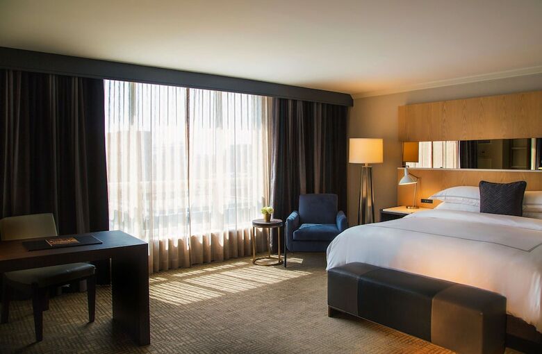 Hotel Intercontinental Toronto Yorkville