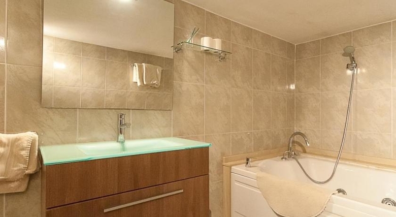 Apartamento Fga Gracia (.)