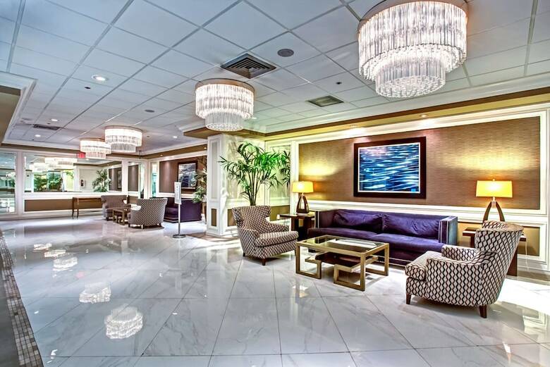 Doubletree Grand Hotel Biscayne Bay