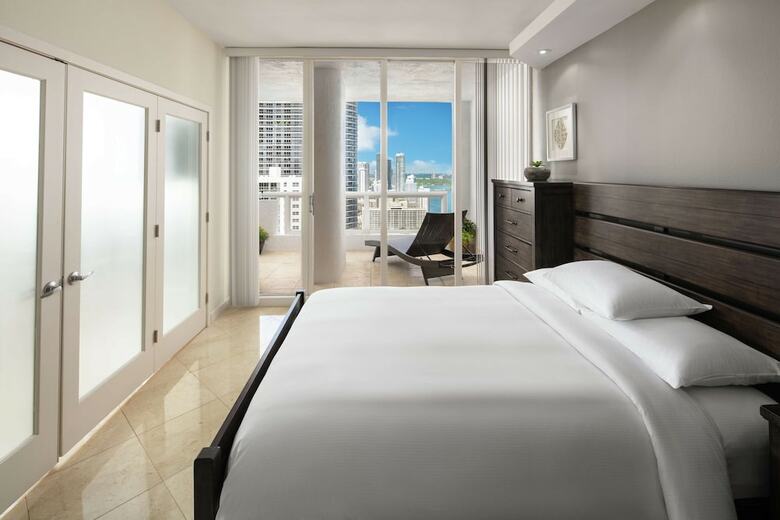 Doubletree Grand Hotel Biscayne Bay