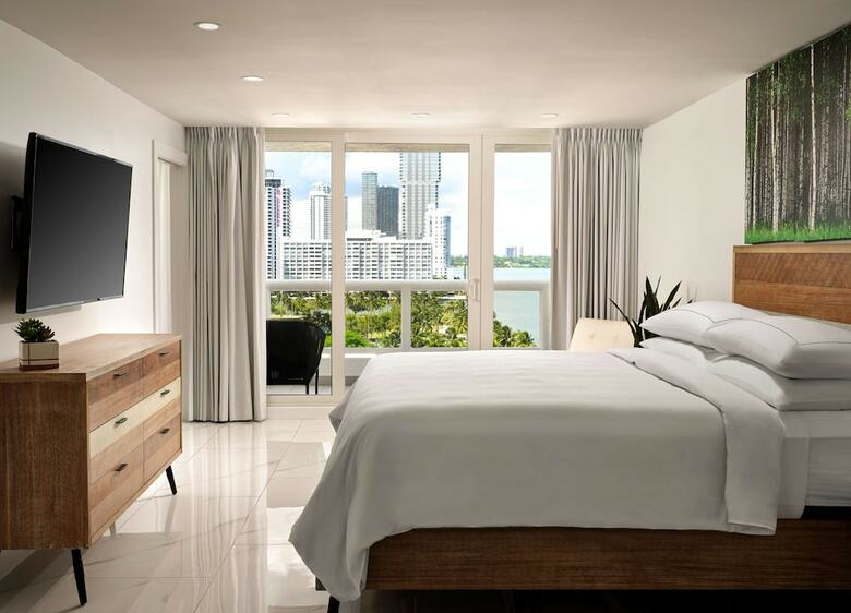Doubletree Grand Hotel Biscayne Bay