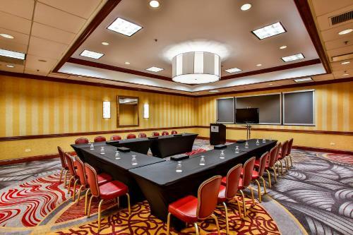 Hotel Doubletree By Hilton Chicago/alsip