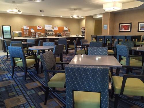 Hotel Holiday Inn Express Arlington Heights