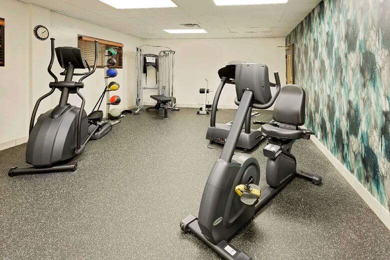 Hotel Wingate By Wyndham - Arlington Heights