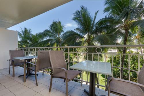 Aparthotel Castle Waikiki Shore Beachfront Condominiums