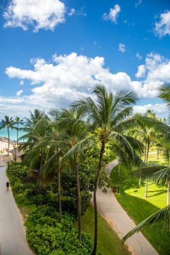 Aparthotel Castle Waikiki Shore Beachfront Condominiums