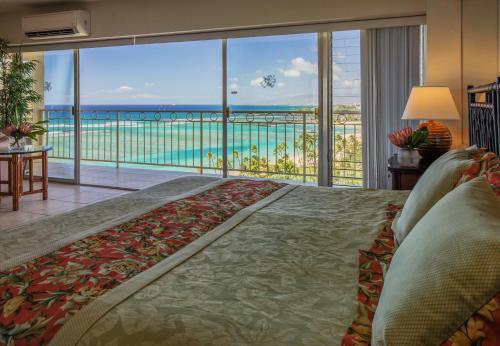 Aparthotel Castle Waikiki Shore Beachfront Condominiums