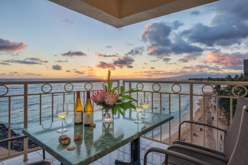 Aparthotel Castle Waikiki Shore Beachfront Condominiums
