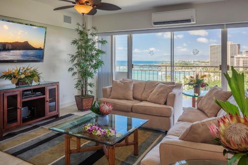 Aparthotel Castle Waikiki Shore Beachfront Condominiums