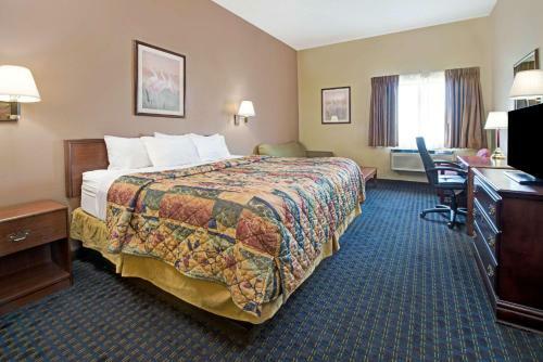 Hotel Days Inn Collinsville