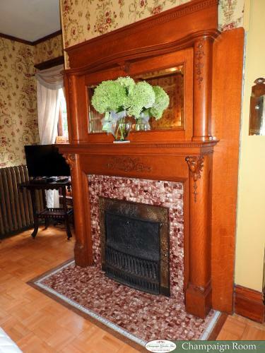 Bed & Breakfast Champaign Garden Inn