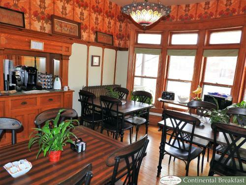Bed & Breakfast Champaign Garden Inn