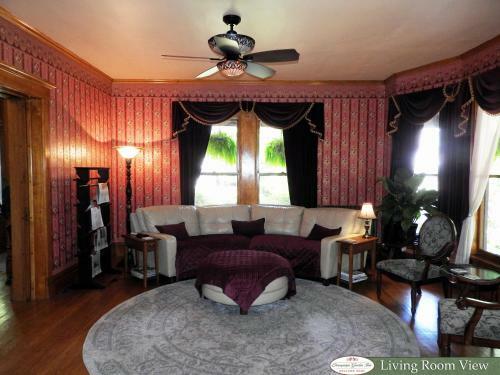 Bed & Breakfast Champaign Garden Inn