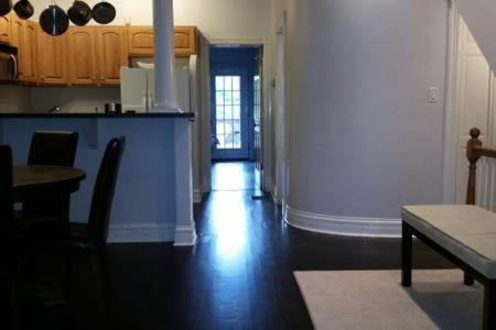 2142 West Walton Apartment