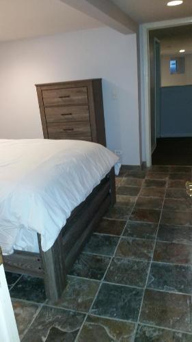 2142 West Walton Apartment