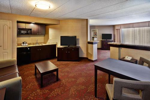 Holiday Inn Hotel & Suites Chicago Northwest - Elgin