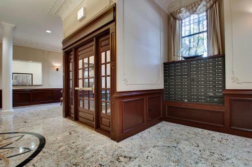 Hotel Dewitt Place