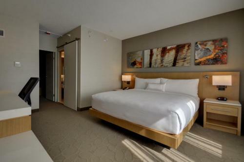 Delta Hotels By Marriott Chicago North Shore Suites