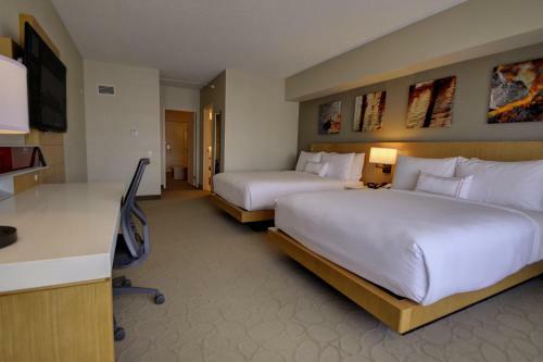 Delta Hotels By Marriott Chicago North Shore Suites