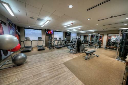 Delta Hotels By Marriott Chicago North Shore Suites