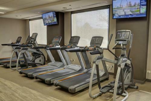 Delta Hotels By Marriott Chicago North Shore Suites