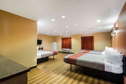 Hotel Motel 6 Libertyville