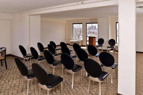 Hotel Quality Inn And Suites Matteson
