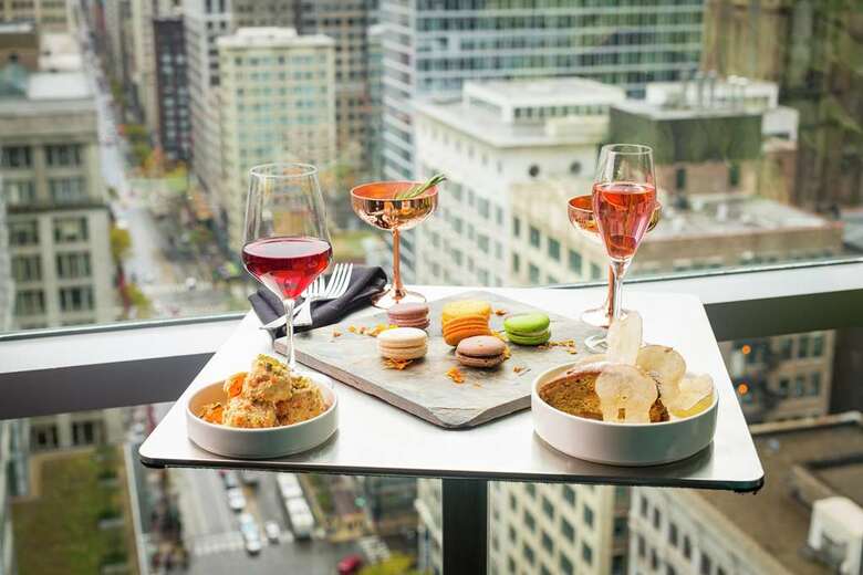 Thewit Chicago, A Doubletree By Hilton Hotel