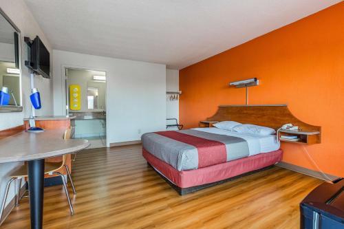 Motel 6 Mount Vernon