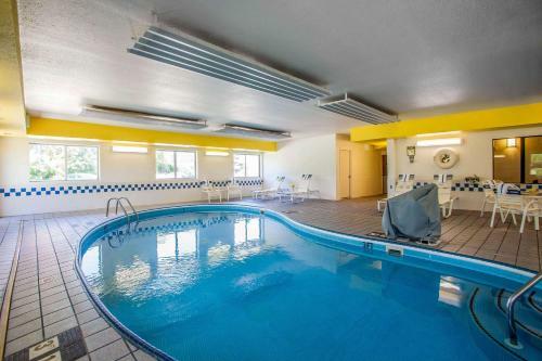 Hotel Comfort Suites Peoria