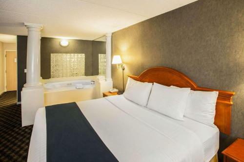 Hotel Quality Inn & Suites St. Charles