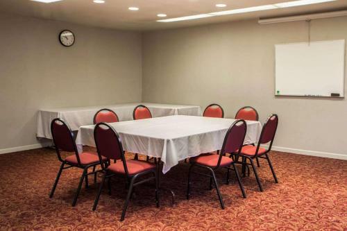 Hotel Quality Inn & Suites St. Charles